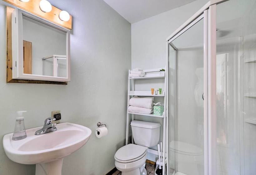 Lakeside Home W/ Beach ~ 14 Mi To Ski Area!