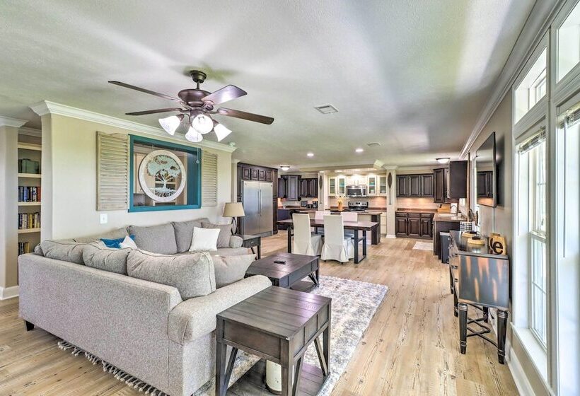 Lakeview Edgemont Escape W/ Fire Pit + Grill!