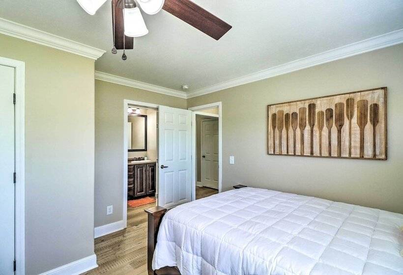 Lakeview Edgemont Escape W/ Fire Pit + Grill!