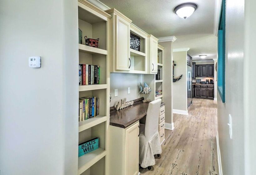 Lakeview Edgemont Escape W/ Fire Pit + Grill!