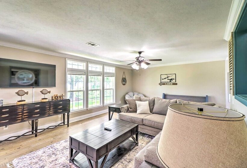 Lakeview Edgemont Escape W/ Fire Pit + Grill!