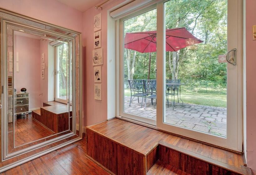 Large Family Home W/ Patios, Gas Grill + Fire Pit!