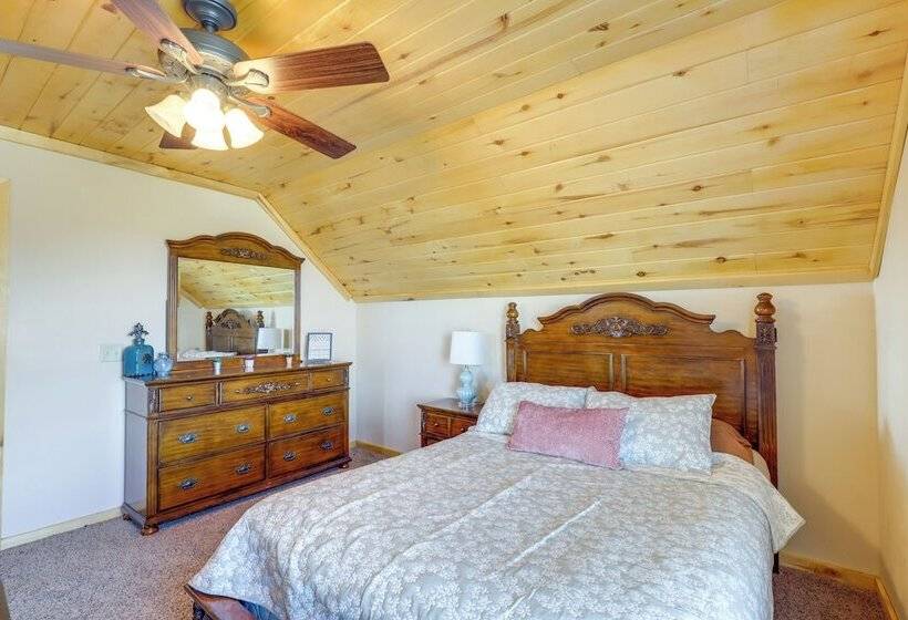 Large Sterling Cabin < 1 Mi To Palisade State Park