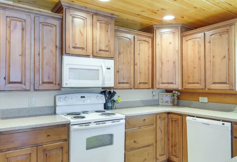 Large Sterling Cabin < 1 Mi To Palisade State Park