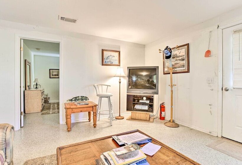 Las Brisas  Palacios Home   Fishing Pier & Kayaks