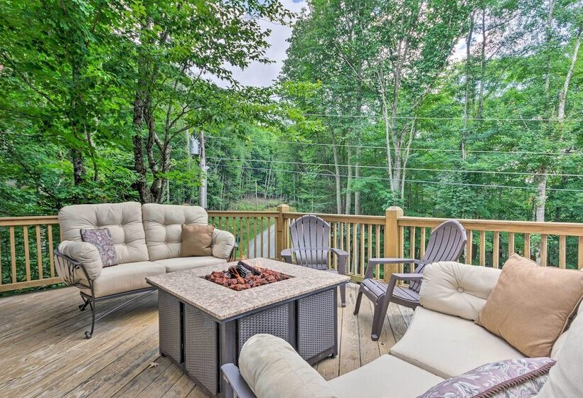 Lavish Beech Mountain Ski Cabin W/ Hot Tub!