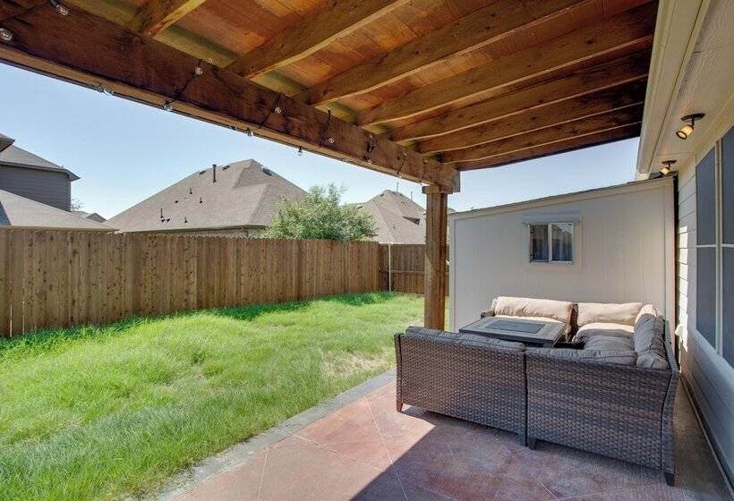 3 Mi To Union Park: Little Elm Escape W/ Patio