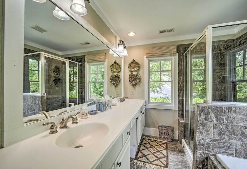 Cashiers Home W/ Outdoor Fireplace & Fire Pit!