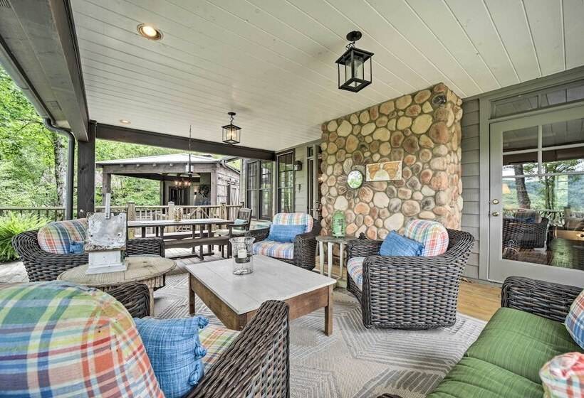 Cashiers Home W/ Outdoor Fireplace & Fire Pit!