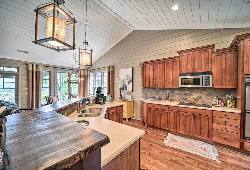 Cashiers Home W/ Outdoor Fireplace & Fire Pit!