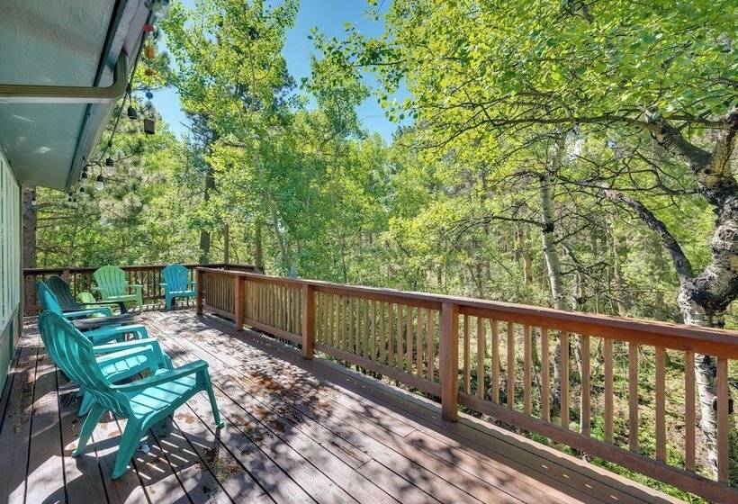 Stunning Golden Home W/ Deck ~ 35 Mi To Denver!