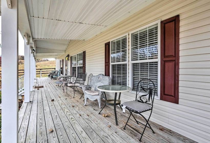Lovely Sadieville Retreat W/ Deck & Grill!