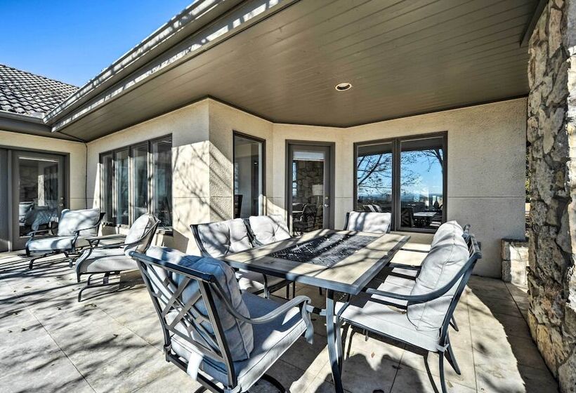 Lovely Spicewood Cottage W/ Patio & Grill!