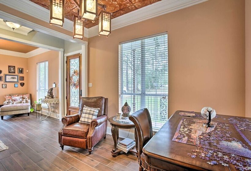 Luxe Home W/ Yard Near Lake Pontchartrain!