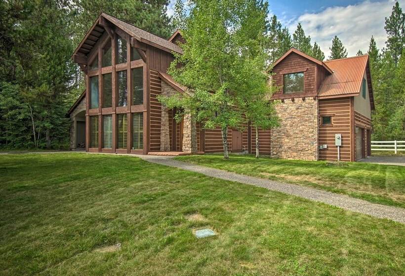 Luxe Mccall Cabin W/ Hot Tub ~ 8 Mi To Skiing