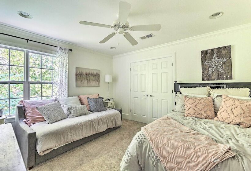 Luxurious Waterfront Home On Pickwick Lake!