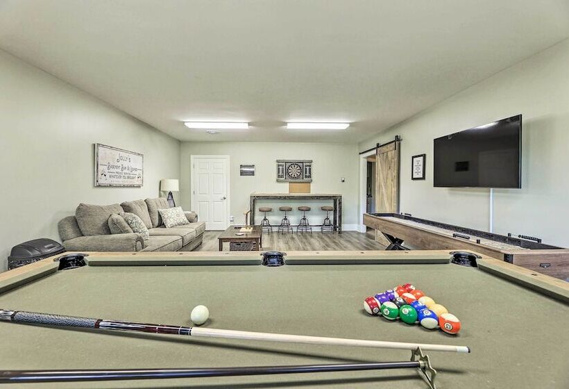 Luxurious Waterfront Home On Pickwick Lake!