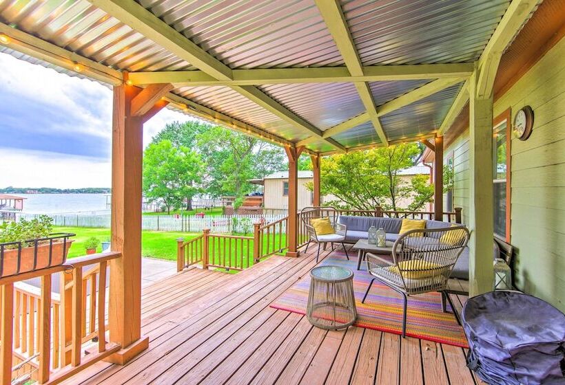 Lakefront Mabank Gem W/ Sunset Views: Pets Welcome