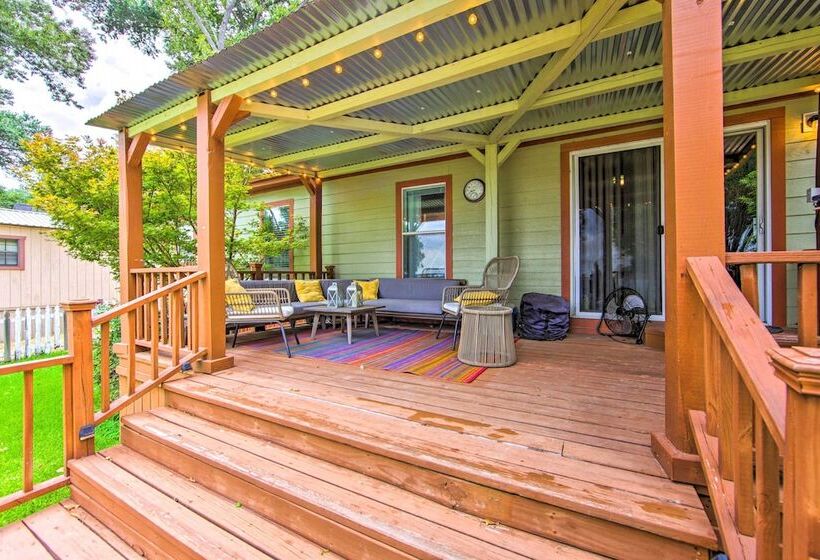 Lakefront Mabank Gem W/ Sunset Views: Pets Welcome