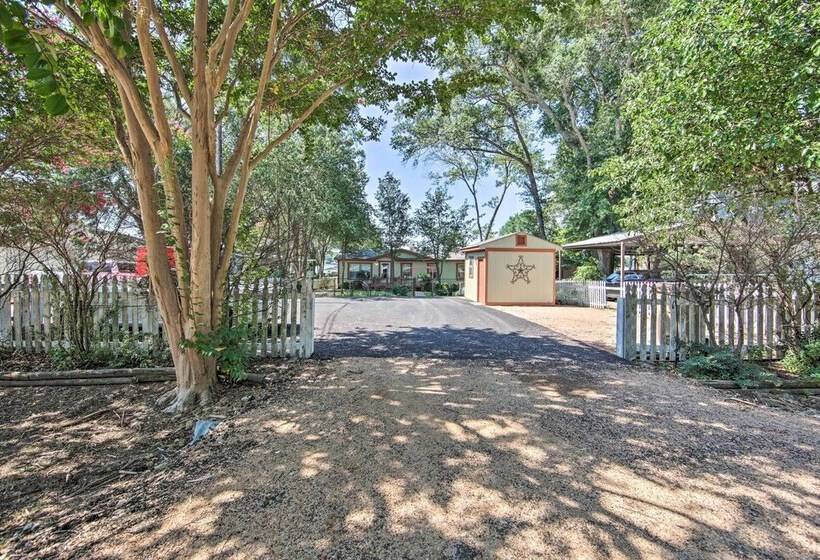 Lakefront Mabank Gem W/ Sunset Views: Pets Welcome