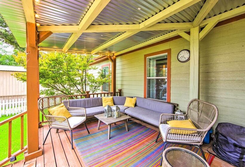 Lakefront Mabank Gem W/ Sunset Views: Pets Welcome