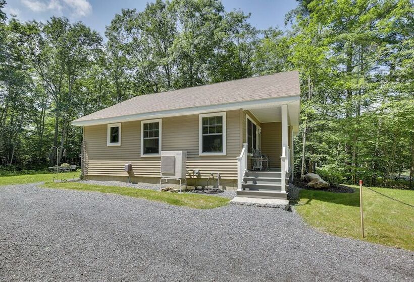 Maine Cottage W/ Dock & Kayaks, Near Augusta!