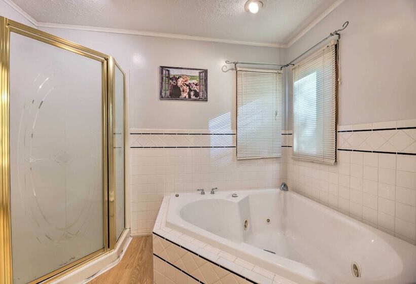 Majestic Caldwell Retreat W/ Wraparound Deck!