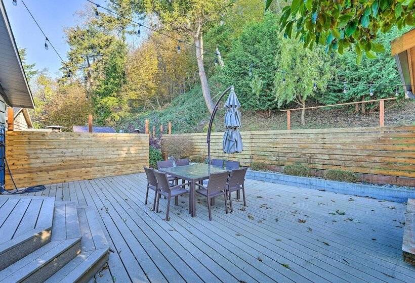 Mckees Beach House W/ Ocean Views, Hot Tub!