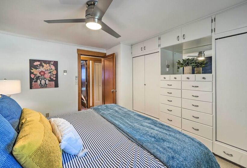 Mckees Beach House W/ Ocean Views, Hot Tub!