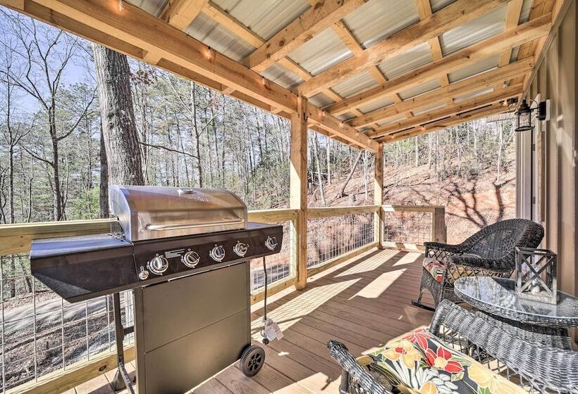 Modern Cabin W/ Fire Pit < 3 Mi To Trails!