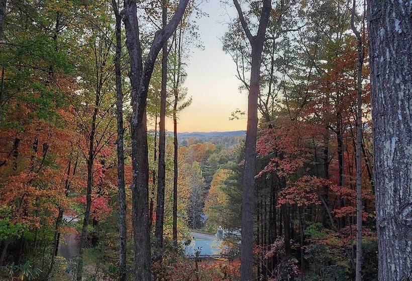 Modern Cabin W/ Fire Pit < 3 Mi To Trails!