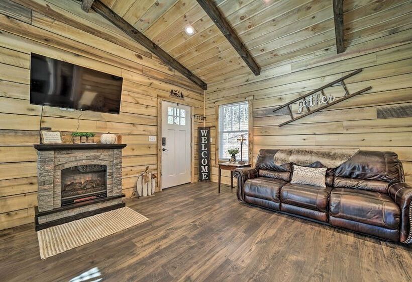 Modern Cabin W/ Fire Pit < 3 Mi To Trails!