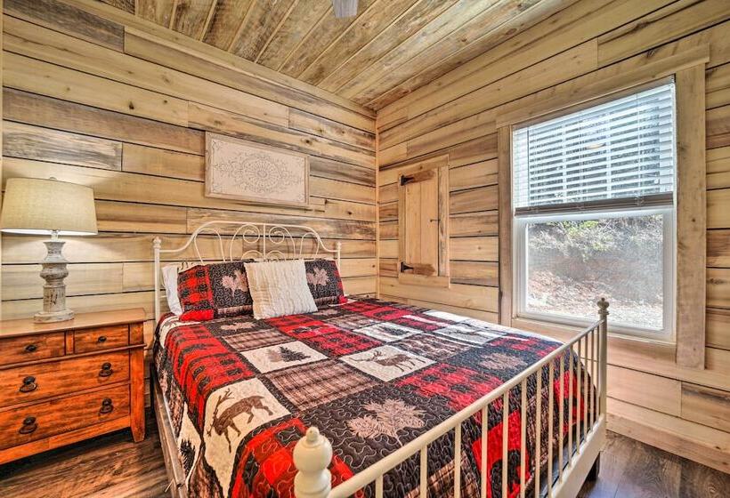 Modern Cabin W/ Fire Pit < 3 Mi To Trails!