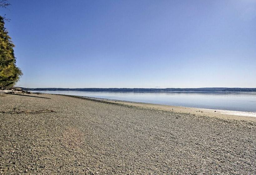 Modern Harstine Island Hideaway W/ Water Views!