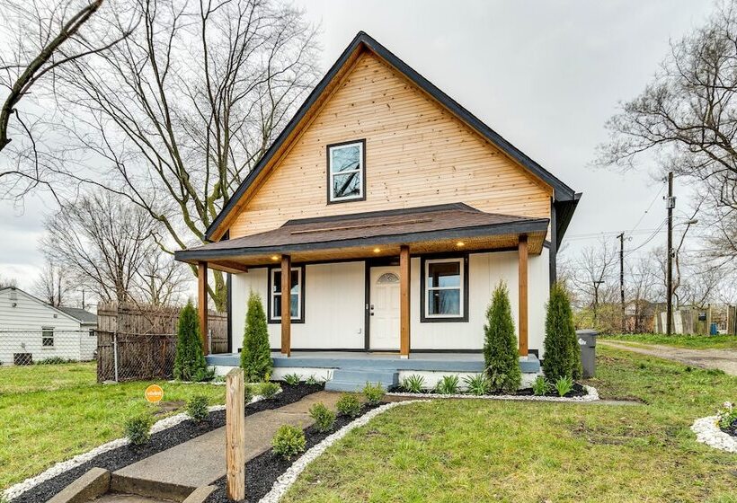 Modern Indianapolis Home < 2 Mi To Downtown!