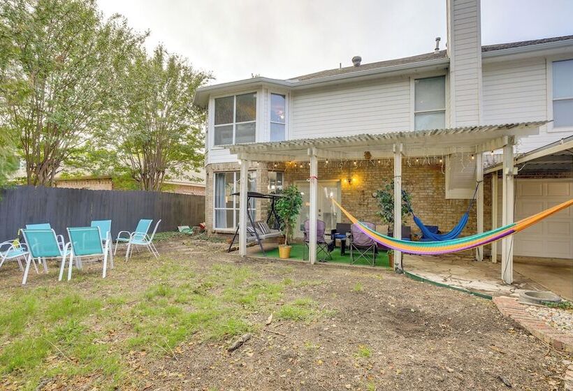 Mesquite Escape W/ Fireplace & Private Patio!