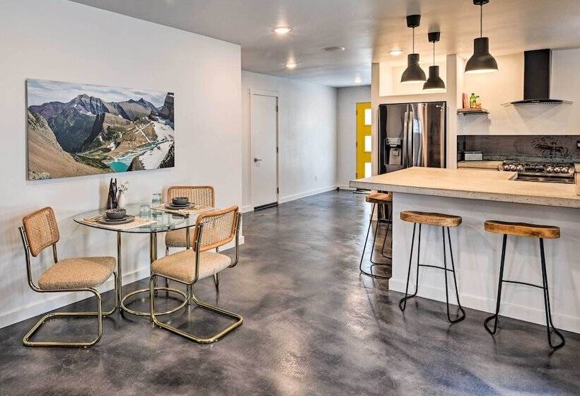 Modern Missoula Home ~ 2 Miles To Downtown!