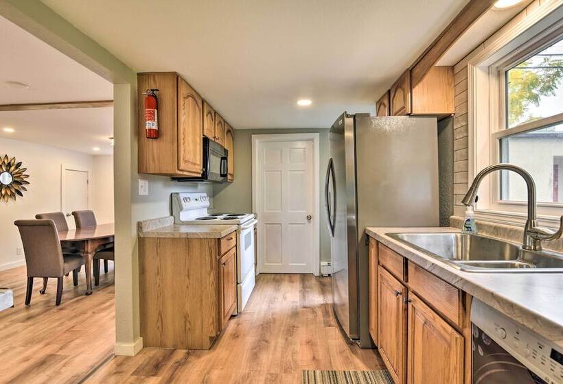 Centrally Located Mount Pleasant Retreat!