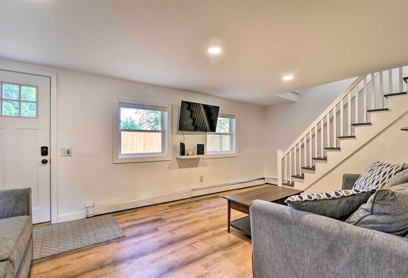 Centrally Located Mount Pleasant Retreat!