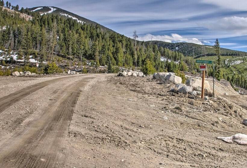 Modern & Newly Built Cabin: Ski, Fish, Hike!