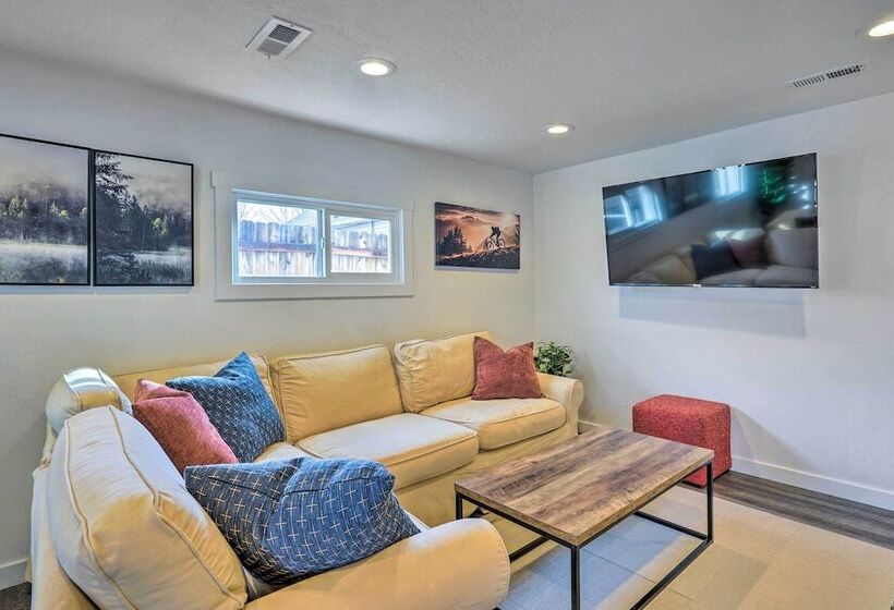 Modern Utah Home W/ Private Hot Tub