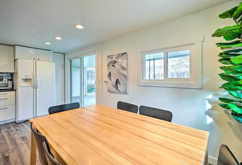 Modern Utah Home W/ Private Hot Tub