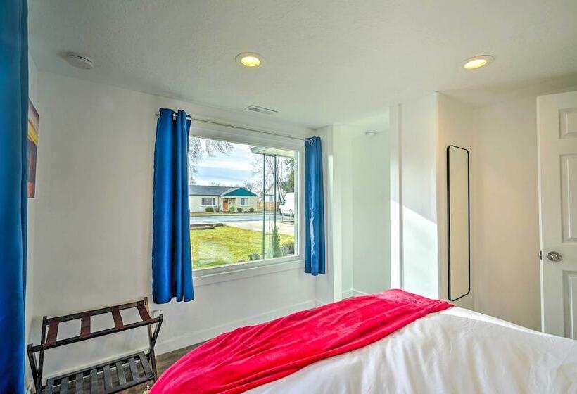 Modern Utah Home W/ Private Hot Tub