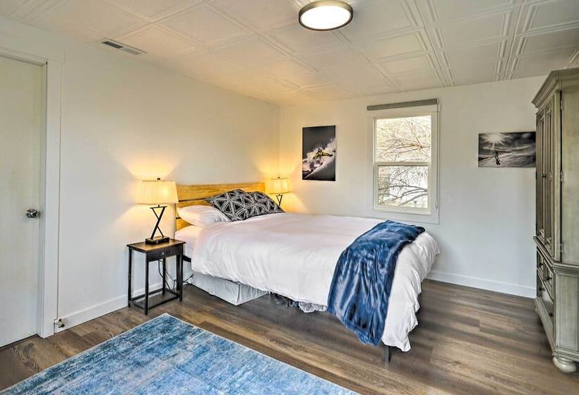 Modern Utah Home W/ Private Hot Tub