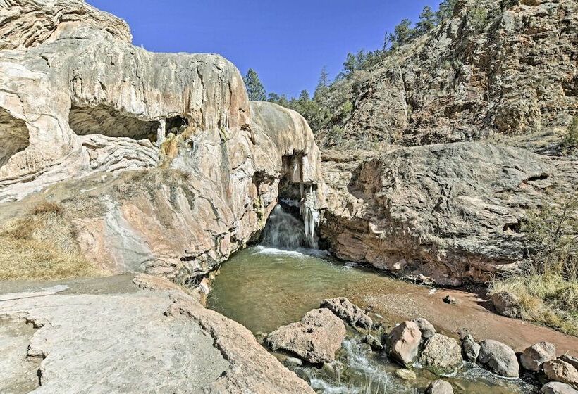Mom S Place In Jemez   1 Mi To Hot Spring