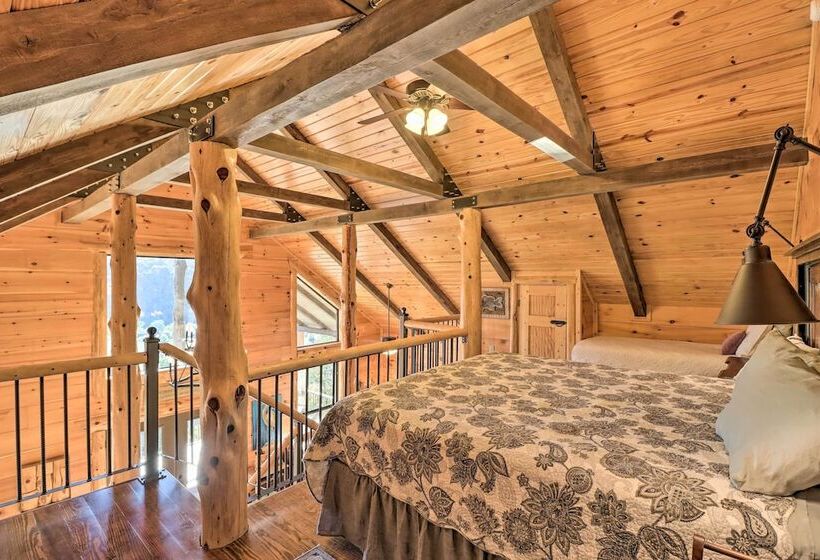 Mountain View Hideaway W/ Outdoor Fireplace!