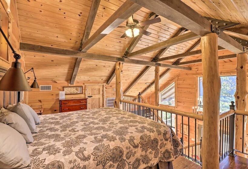 Mountain View Hideaway W/ Outdoor Fireplace!