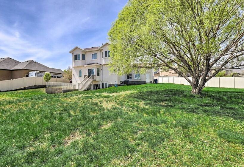 Mtn View Home: Across From Lake + 30 Mi To Skiing!