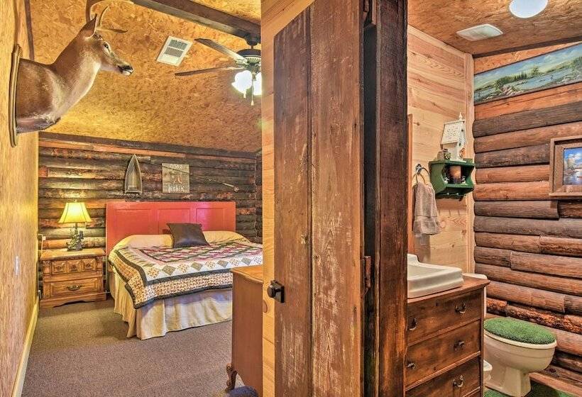 Arkansas Log Cabin Rental Near Lake Greeson!
