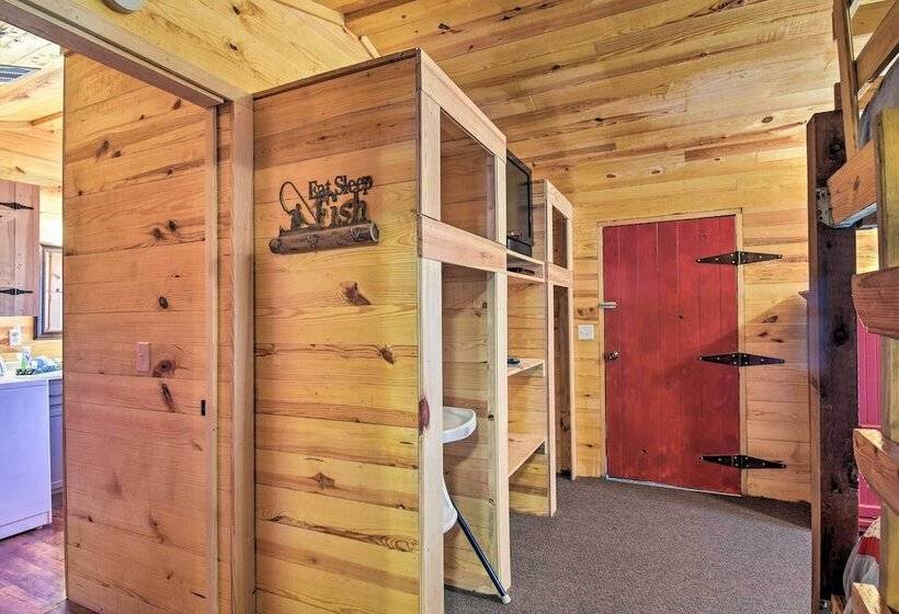 Arkansas Log Cabin Rental Near Lake Greeson!